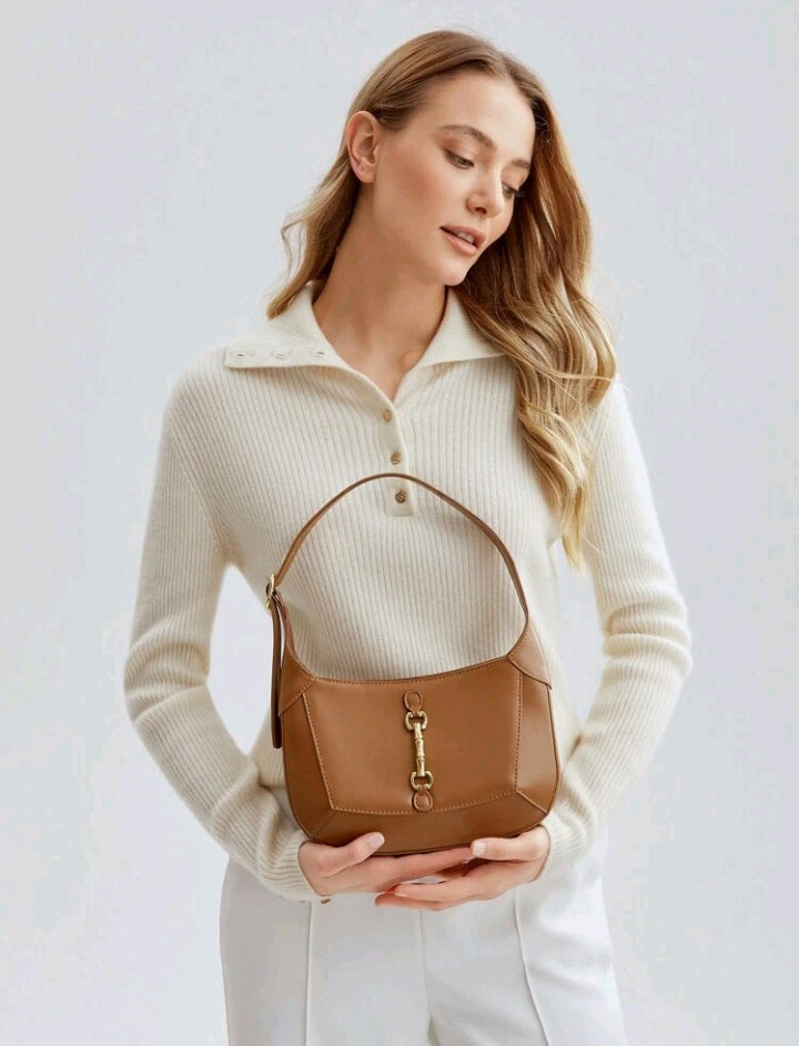 Bolsa feminina Estilo Baquete Com Detalhe Dourado