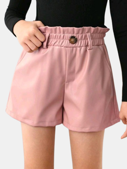 Short Feminino Com Revestimento em Couro e Botões em Ouro